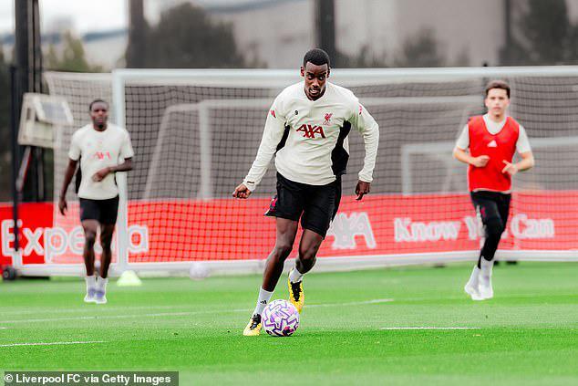 九游游戏中心-马不停蹄,伊萨克周三参加了利物浦的训练