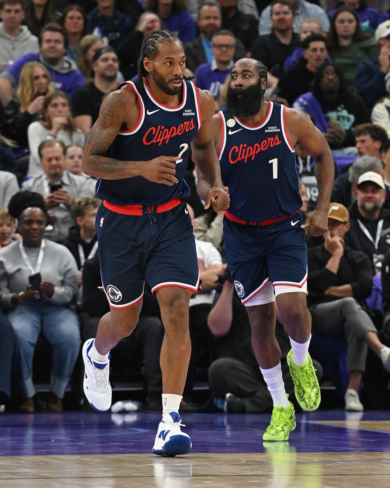 双爹战术?若卢指导继续每场都榨干哈登和伦纳德 那快船注定失败