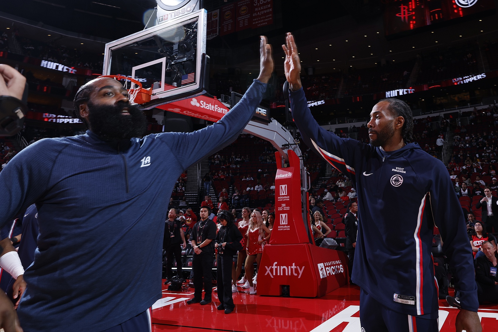 双爹战术?若卢指导继续每场都榨干哈登和伦纳德 那快船注定失败