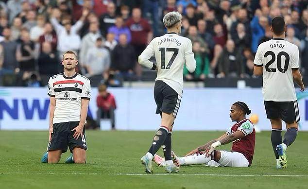 1730633902080075244.jpg 【观察】阿莫林的曼联该是什么样子?